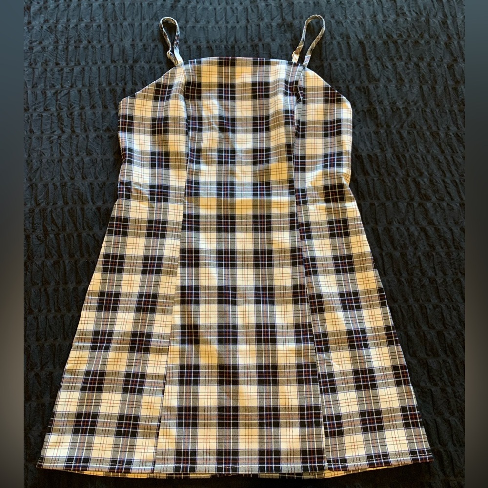 NWOT - Empyre Dia Black & White Plaid Mini Spaghetti StrapDress 
Size - Large
